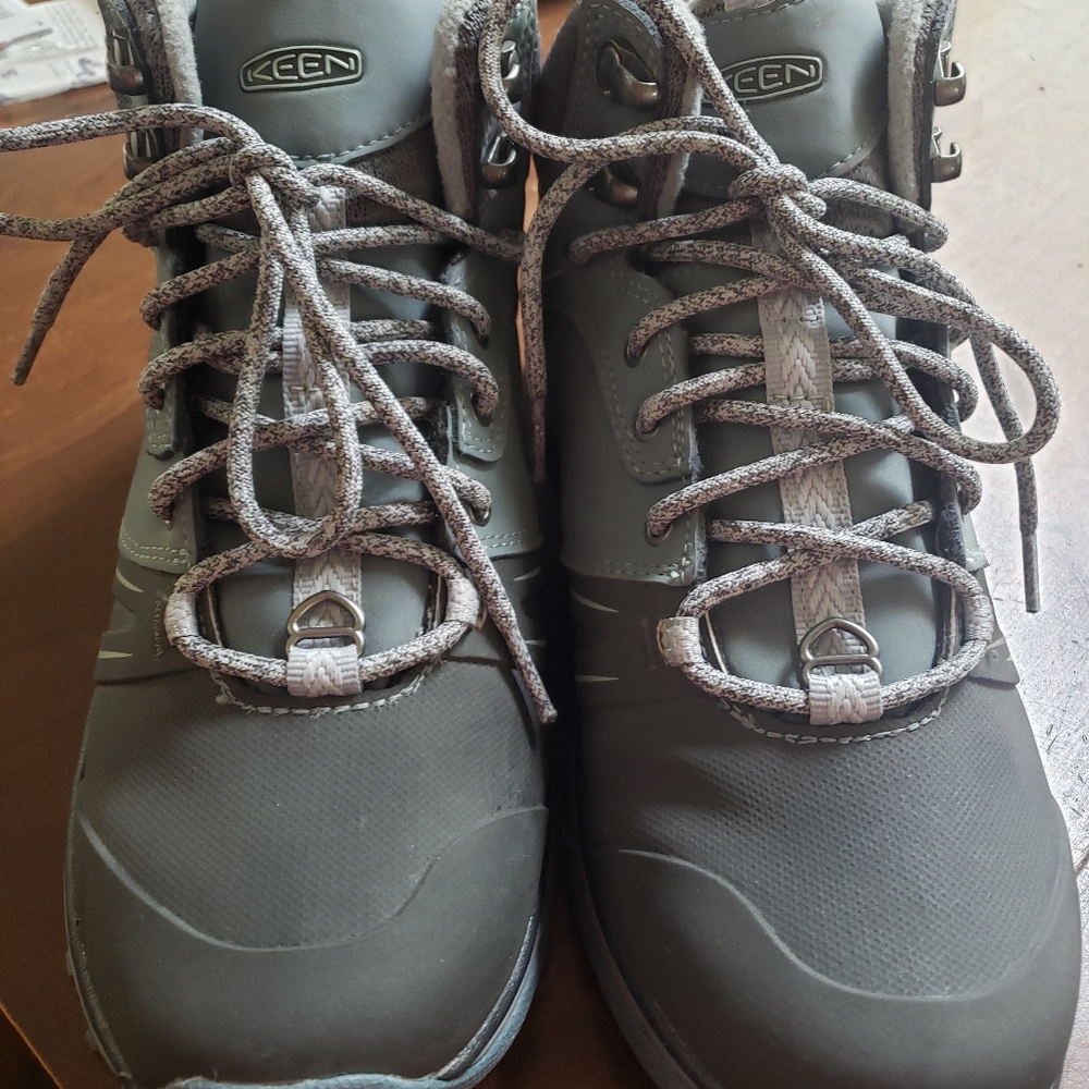 New Keen boots